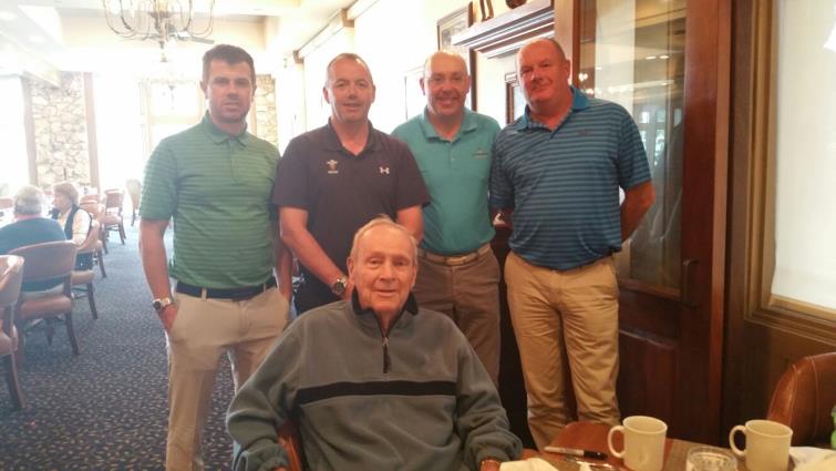 Tony and pals meet a real golfing legend!